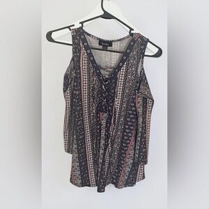 Women’s size Medium by & by slit off shoulders style cute pattern